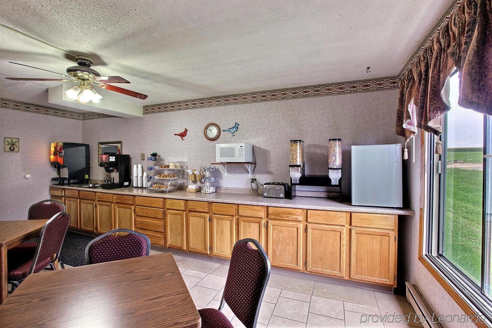 Fergus Inn Fergus Falls Restoran fotoğraf